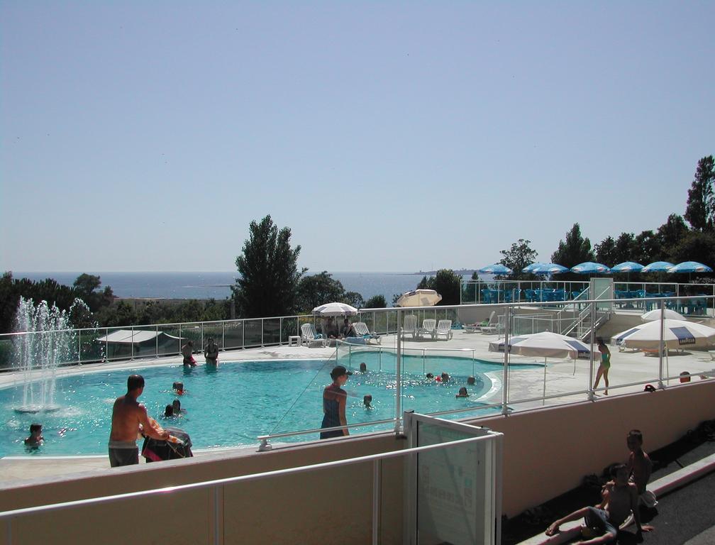 Camping Les Sables Blancs Concarneau Exterior photo